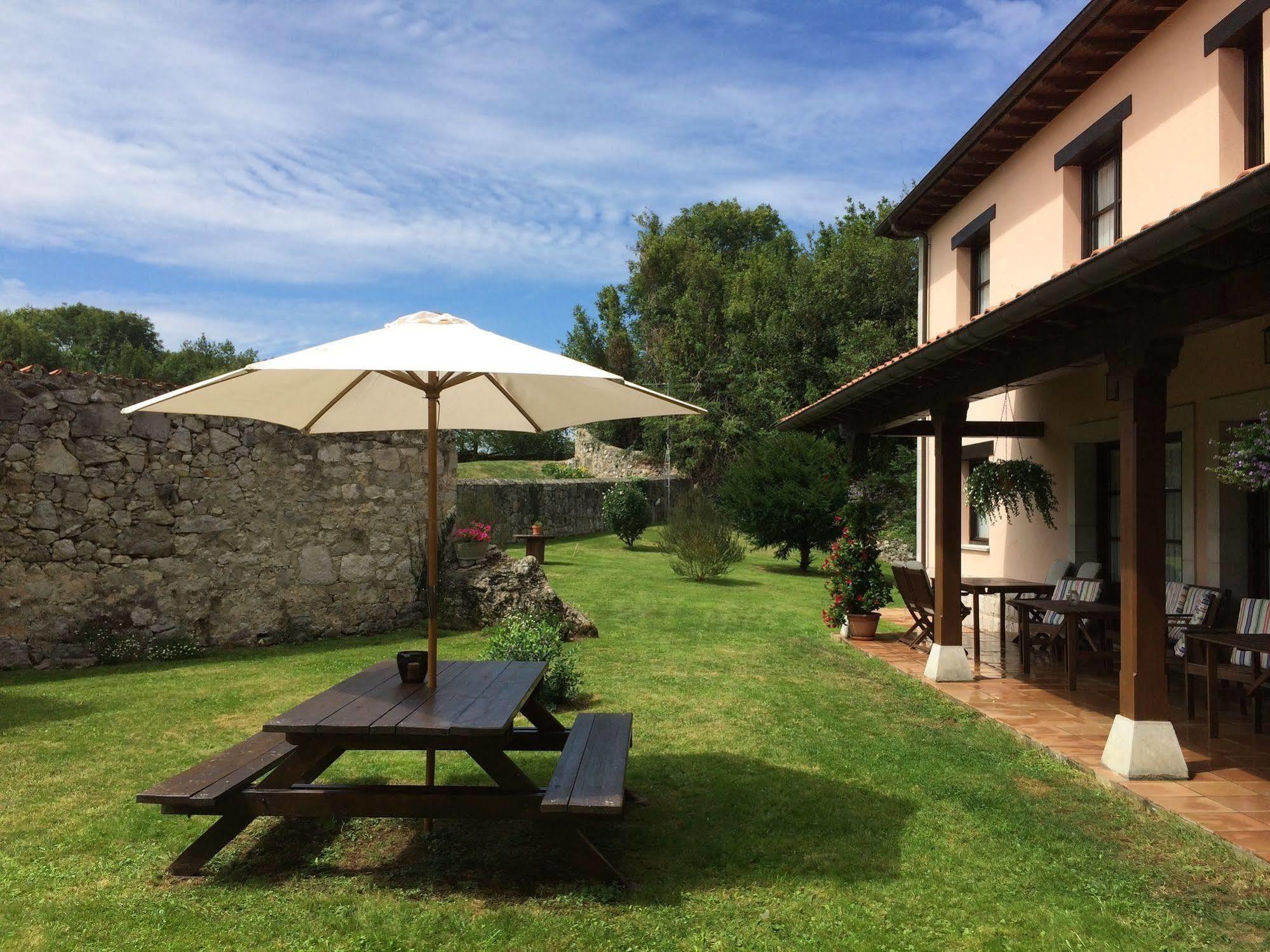 Hotel Rural El Texeu 2*